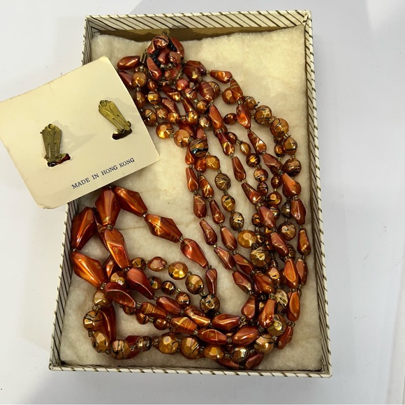 Vintage Multi Strand Necklace & Clip On Earrings - Picture 3 of 8